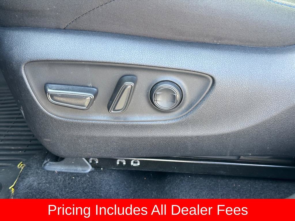 Used 2024 Toyota RAV4 SE AWD/4WD image 15