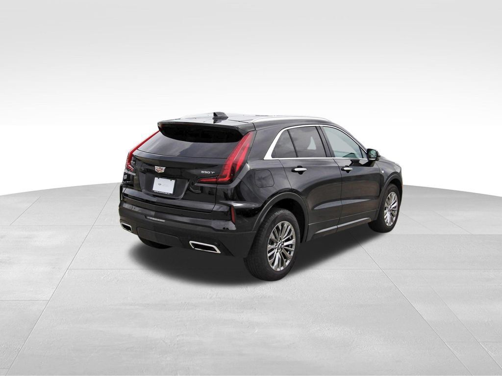 Certified 2025 Cadillac XT4 Premium Luxury FWD image 4