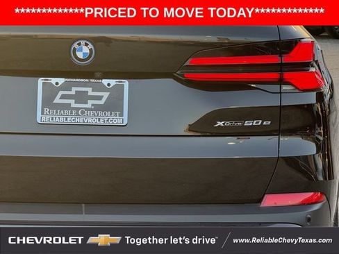 Used 2024 BMW X5 xDrive50e w/ Parking Assistance Package AWD/4WD image 8
