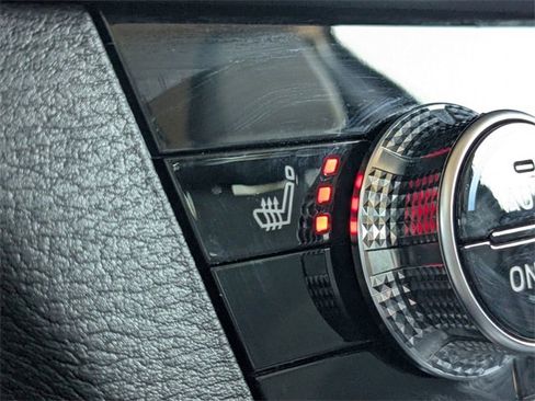 Used 2024 Mitsubishi Outlander SE image 25