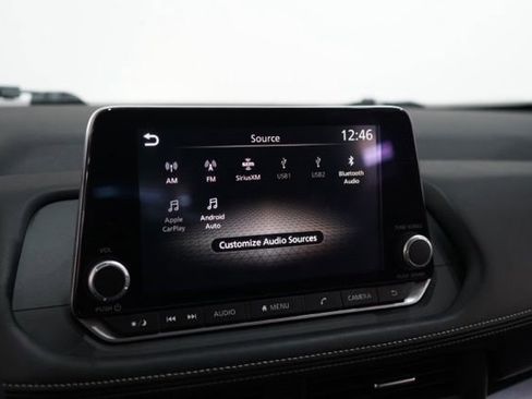 Used 2025 Nissan Rogue SV image 25