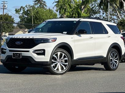 Used 2022 Ford Explorer ST-Line w/ Class IV Trailer Tow Package