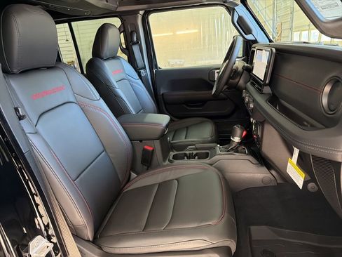 New 2026 Jeep Gladiator Rubicon AWD/4WD image 25