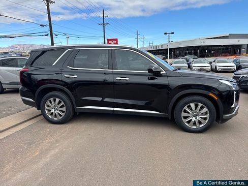 Used 2023 Hyundai Palisade SEL image 12