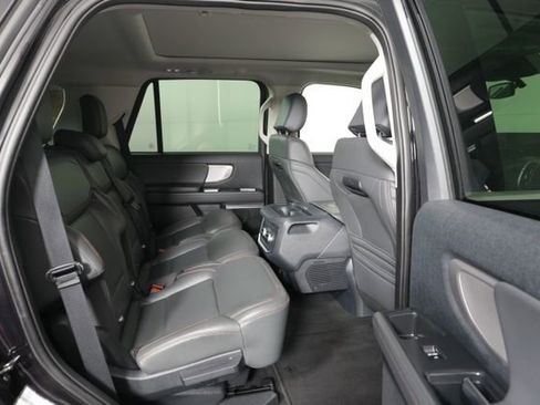 Certified 2025 Ford Expedition Active AWD/4WD image 30