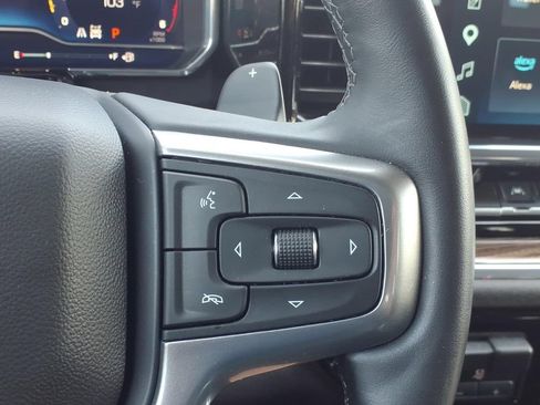 Used 2025 Chevrolet Silverado 1500 LT Trail Boss w/ Convenience Package II AWD/4WD image 22