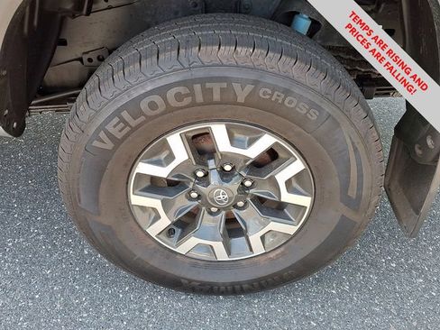 Used 2023 Toyota Tacoma TRD Off-Road w/ Black Out Package (TMS) image 23