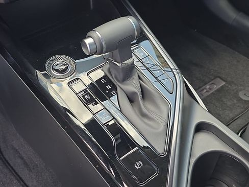 New 2026 Kia Niro SX Touring FWD image 26