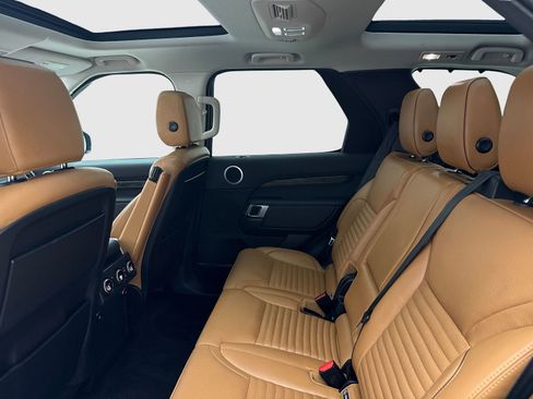Used 2019 Land Rover Discovery HSE AWD/4WD image 37