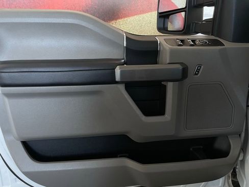 Used 2021 Ford F350 XLT image 34