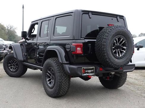 New 2026 Jeep Wrangler Unlimited Rubicon w/ Technology Group image 12