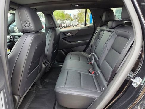 New 2026 Chevrolet Equinox LT w/ Convenience Package II AWD/4WD image 16