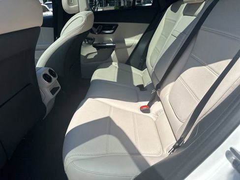 New 2026 Mercedes-Benz GLC 300 4MATIC image 24