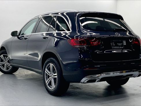 Used 2022 Mercedes-Benz GLC 300 image 2
