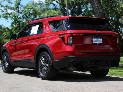 Used 2025 Ford Explorer ST w/ Sun And Sound Package AWD/4WD image 6