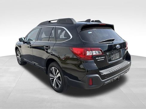 Used 2018 Subaru Outback 2.5i Limited AWD/4WD image 6