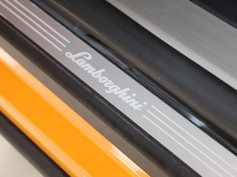 Used 2021 Lamborghini Urus image 43