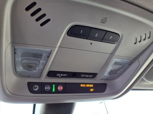 Used 2018 Buick LaCrosse Essence image 14