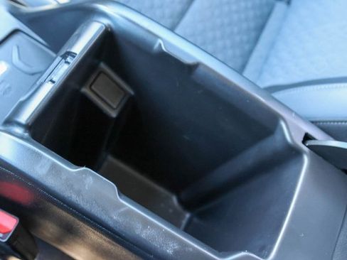 Used 2022 Chevrolet Colorado Z71 w/ Trail Boss Package image 21