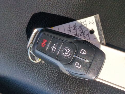 Used 2016 Ford F150 Lariat image 35