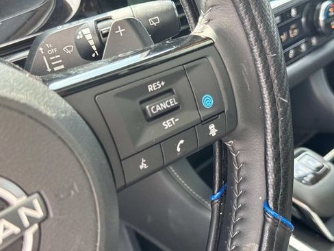 Used 2023 Nissan Pathfinder SL w/ SL Premium Package AWD/4WD image 35