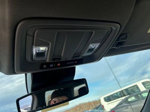 Used 2024 GMC Sierra 1500 SLT image 26