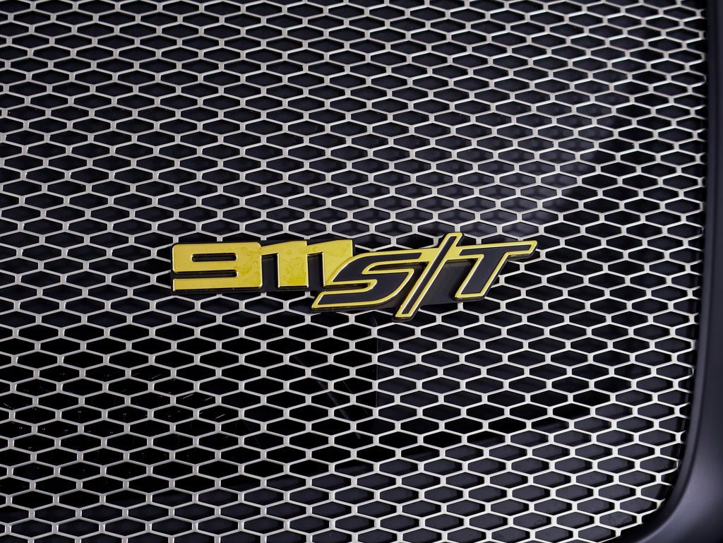 Certified 2024 Porsche 911 GT3 RS RWD image 13