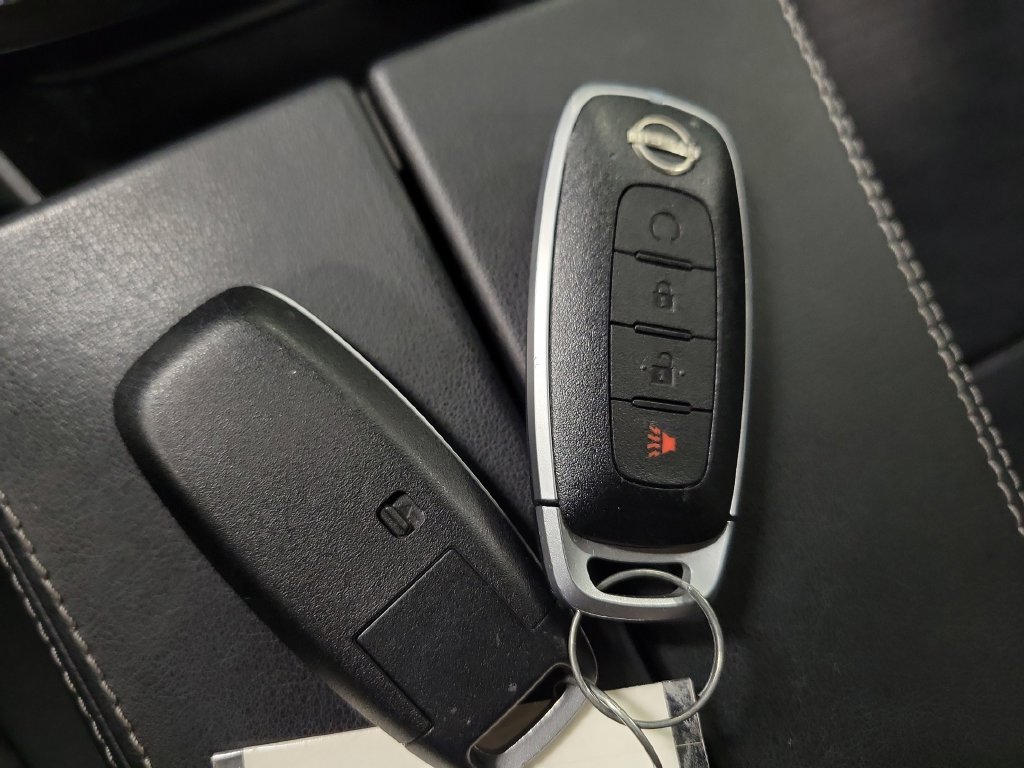 Used 2023 Nissan Rogue SV AWD/4WD image 17