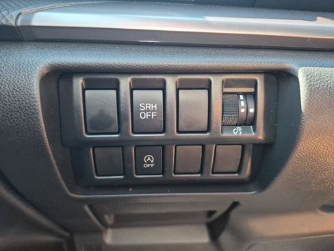Used 2021 Subaru Forester Premium AWD/4WD image 15