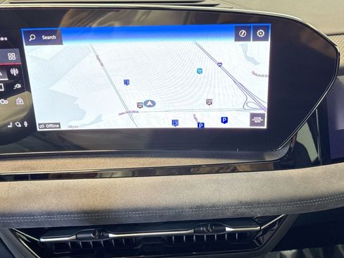 Used 2025 Audi SQ6 e-tron Prestige AWD/4WD image 12