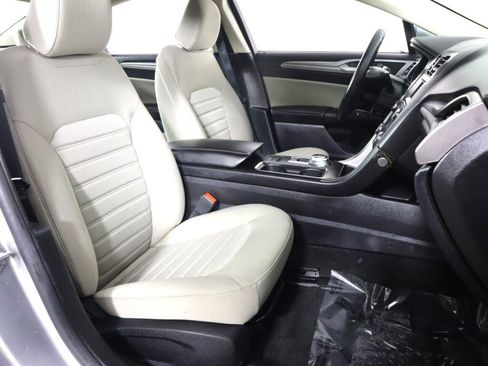 Used 2020 Ford Fusion S FWD image 39