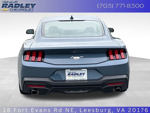 Used 2026 Ford Mustang Coupe RWD image 4
