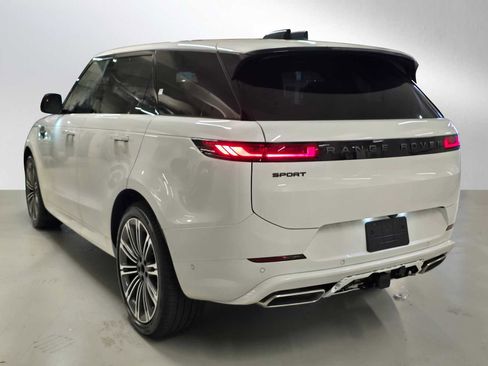 New 2026 Land Rover Range Rover Sport Dynamic SE image 3