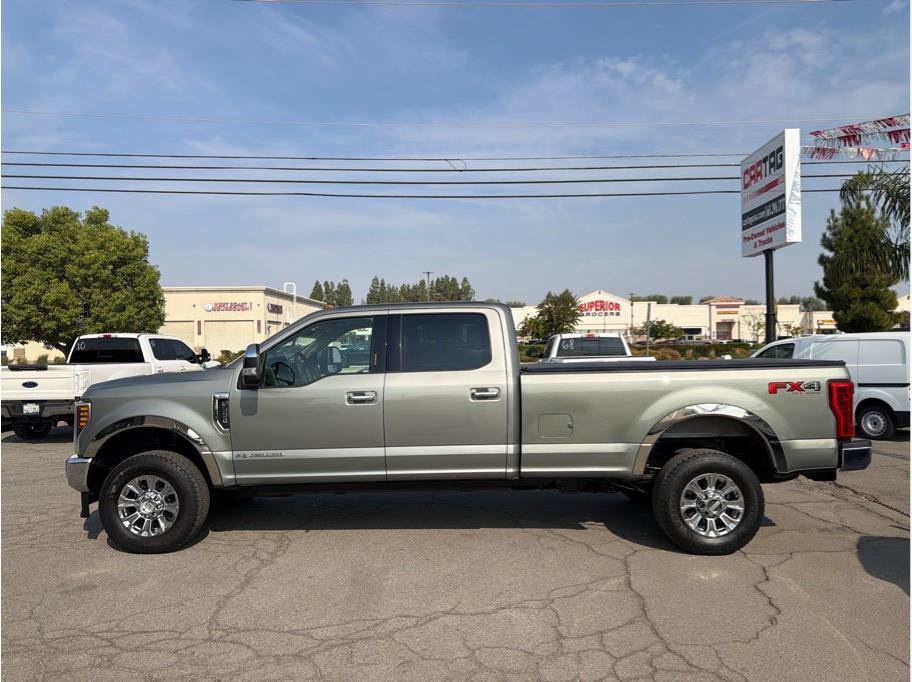 Used 2019 Ford F350 XLT w/ XLT Premium Package AWD/4WD image 16