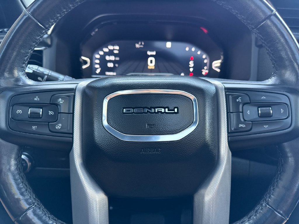 Used 2022 GMC Yukon Denali RWD image 27