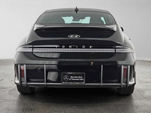 Used 2023 Hyundai Ioniq 6 SE RWD image 4