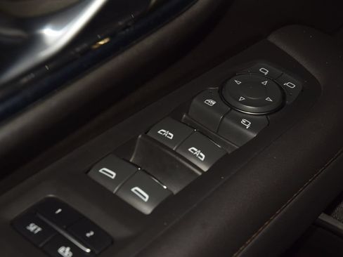 Used 2023 Chevrolet Tahoe High Country AWD/4WD image 48