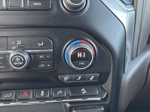 Used 2020 Chevrolet Silverado 2500 LTZ w/ LTZ Plus Package image 32