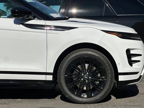 Used 2025 Land Rover Range Rover Evoque Dynamic SE image 36