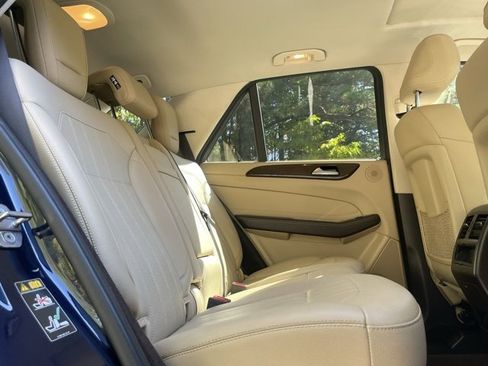 Used 2018 Mercedes-Benz GLE 350 4MATIC image 18