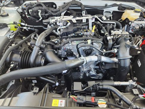 New 2025 Ford Bronco Outer Banks image 24