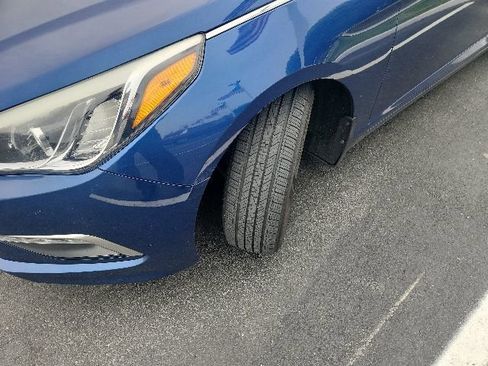 Used 2015 Hyundai Sonata SE FWD image 3