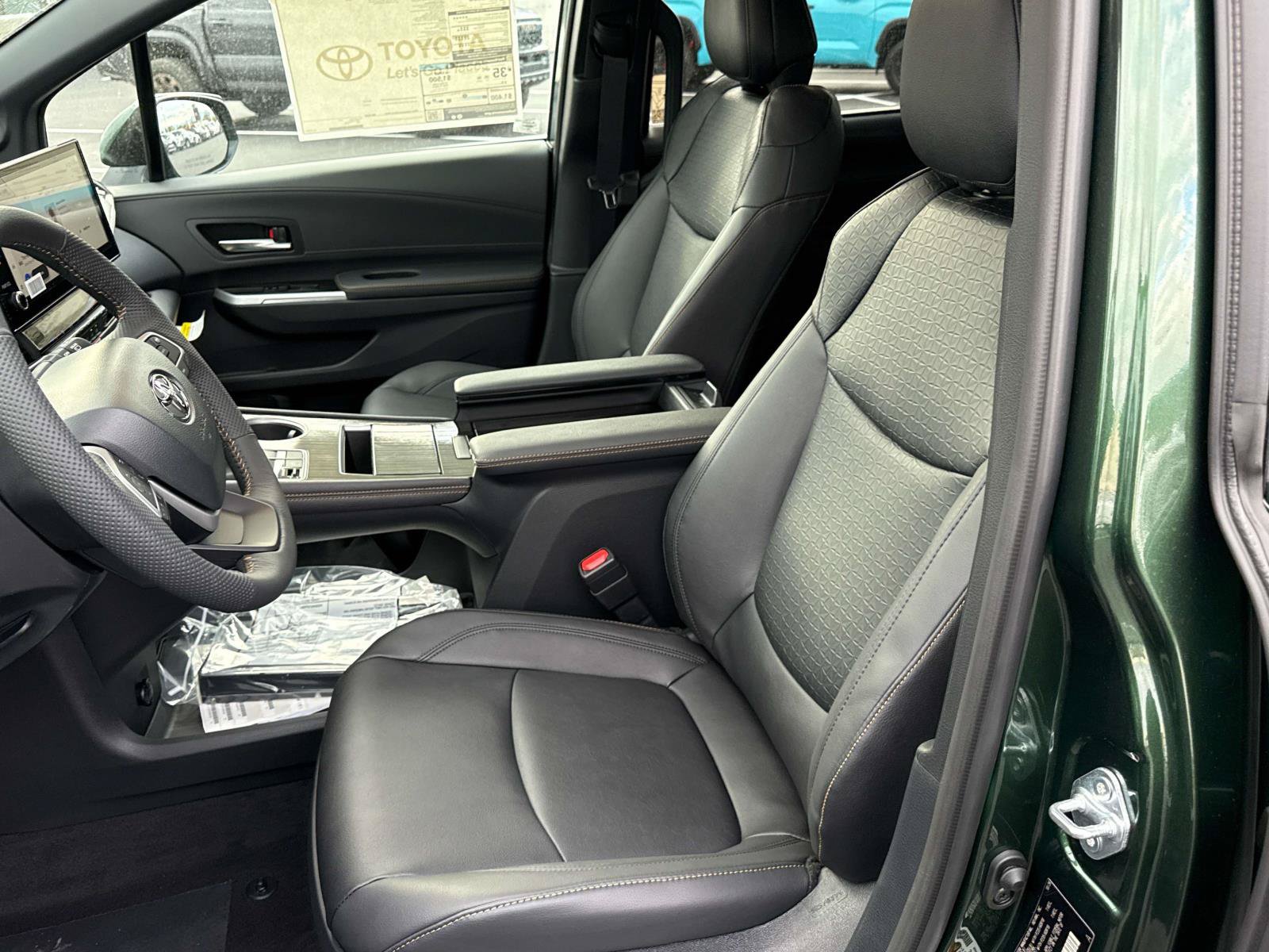 New 2026 Toyota Sienna XLE Woodland Edition AWD/4WD image 8