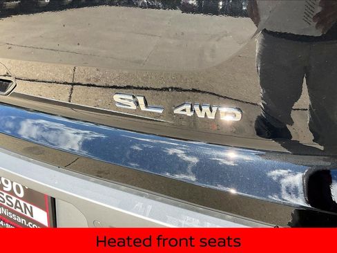 New 2025 Nissan Pathfinder SL image 13