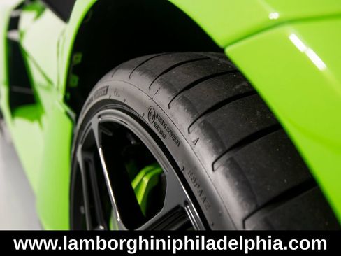 Used 2024 Lamborghini Revuelto AWD/4WD image 40