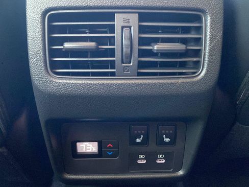 Used 2026 Nissan Rogue Platinum w/ Tech Package AWD/4WD image 27