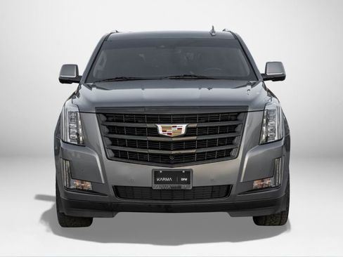 Used 2020 Cadillac Escalade ESV Luxury w/ Escalade Sport Edition image 3