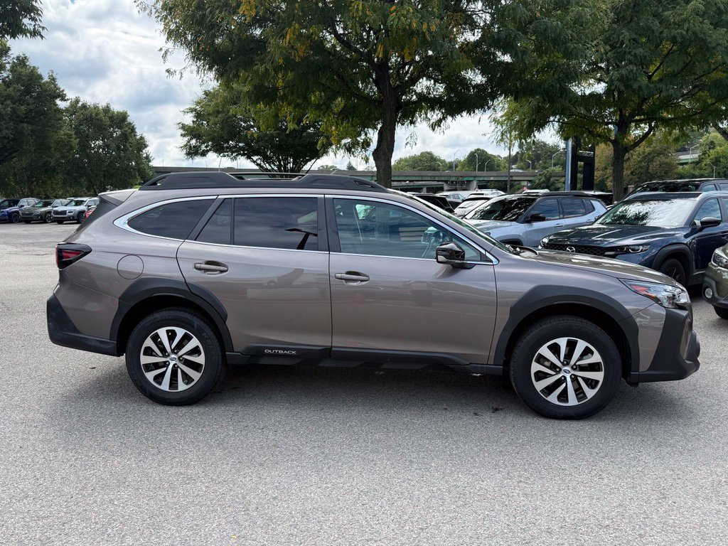 Certified 2024 Subaru Outback Premium AWD/4WD image 9