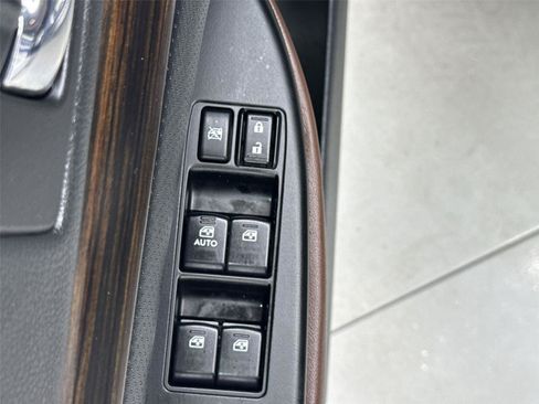 Used 2014 Subaru Outback 2.5i Limited AWD/4WD image 12
