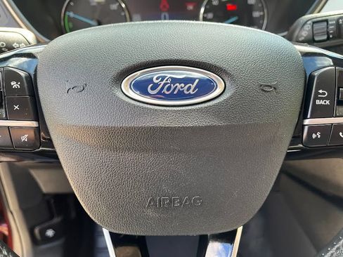 Used 2021 Ford Escape SE w/ Convenience Package FWD image 15